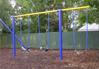 Tri swing frame with 3 belt seats Tri swing frame with 3 belt seats